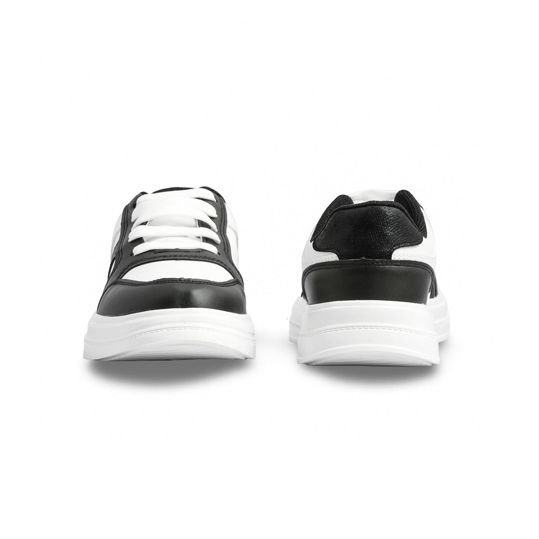 Black Casual Sneaker AT7398