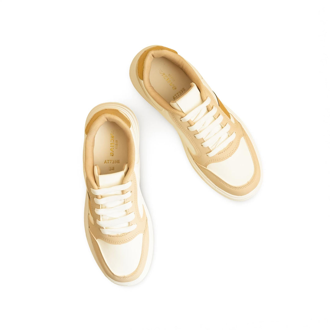 Golden Casual Sneaker AT7398