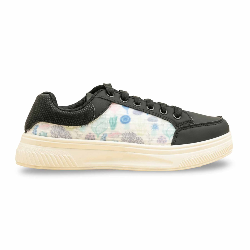 Black Casual Sneaker For Women AT7409