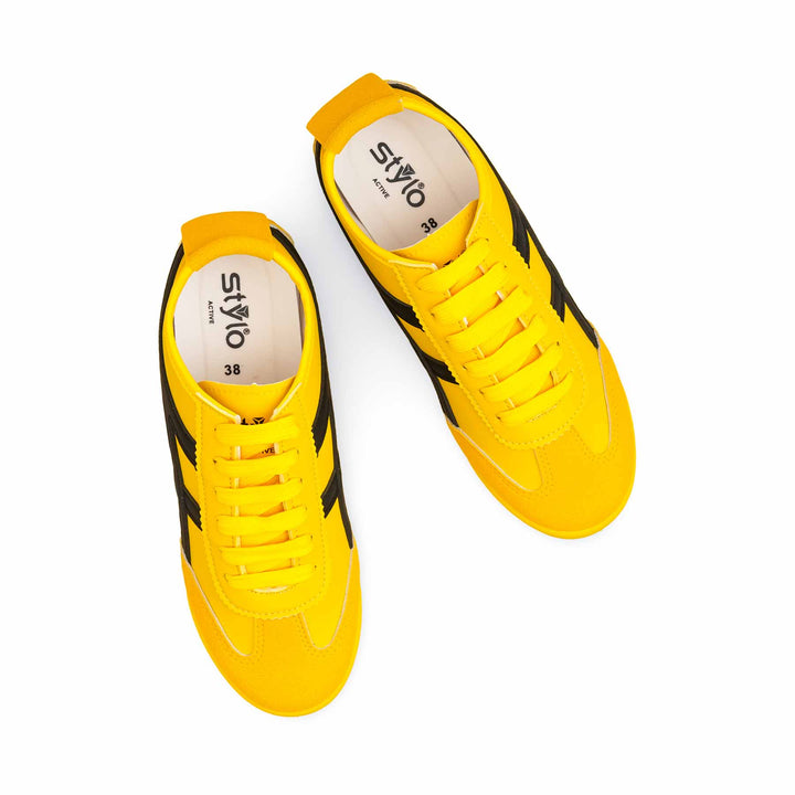 Yellow Casual Sneaker For Women AT7454