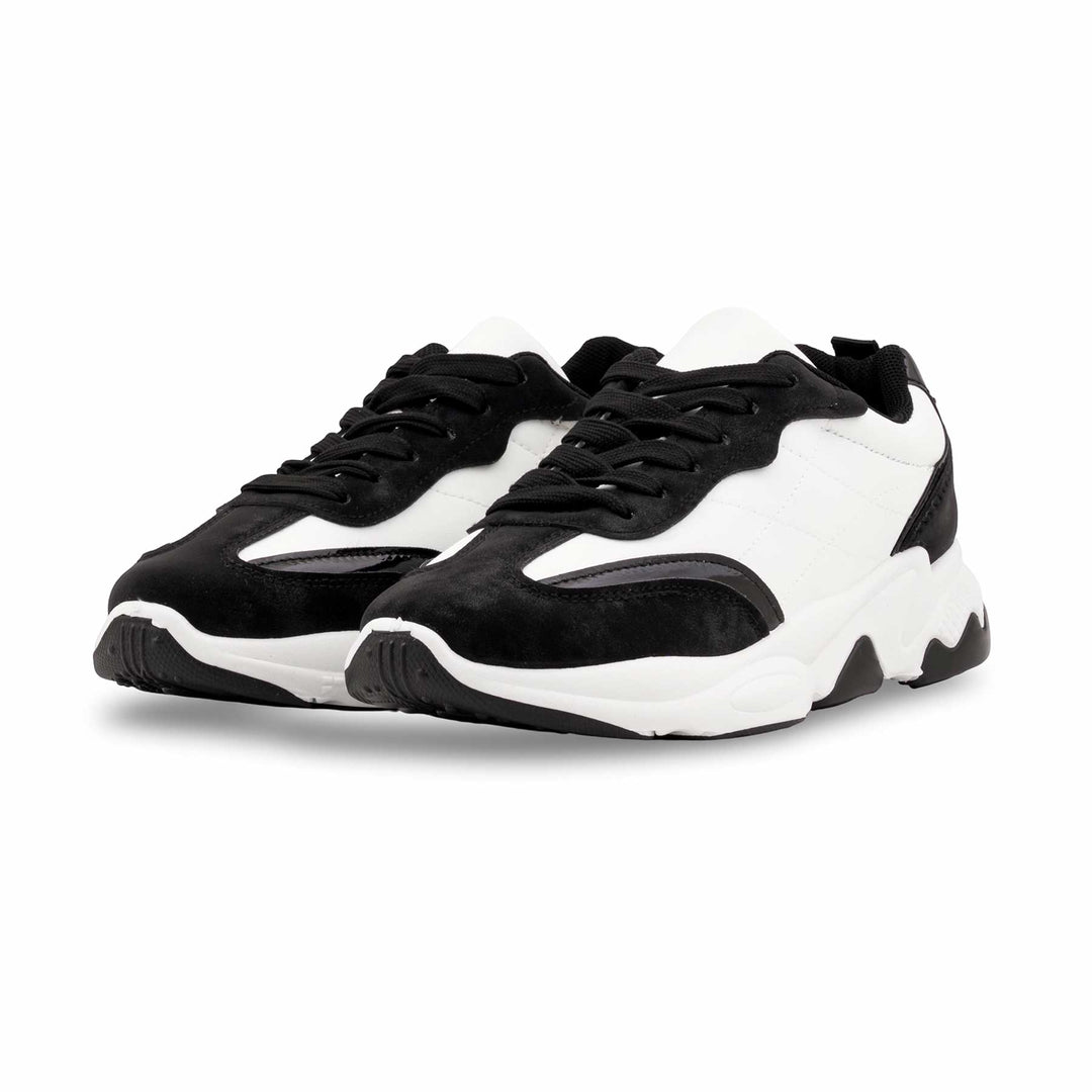 Black Casual Sneaker For Women AT7488