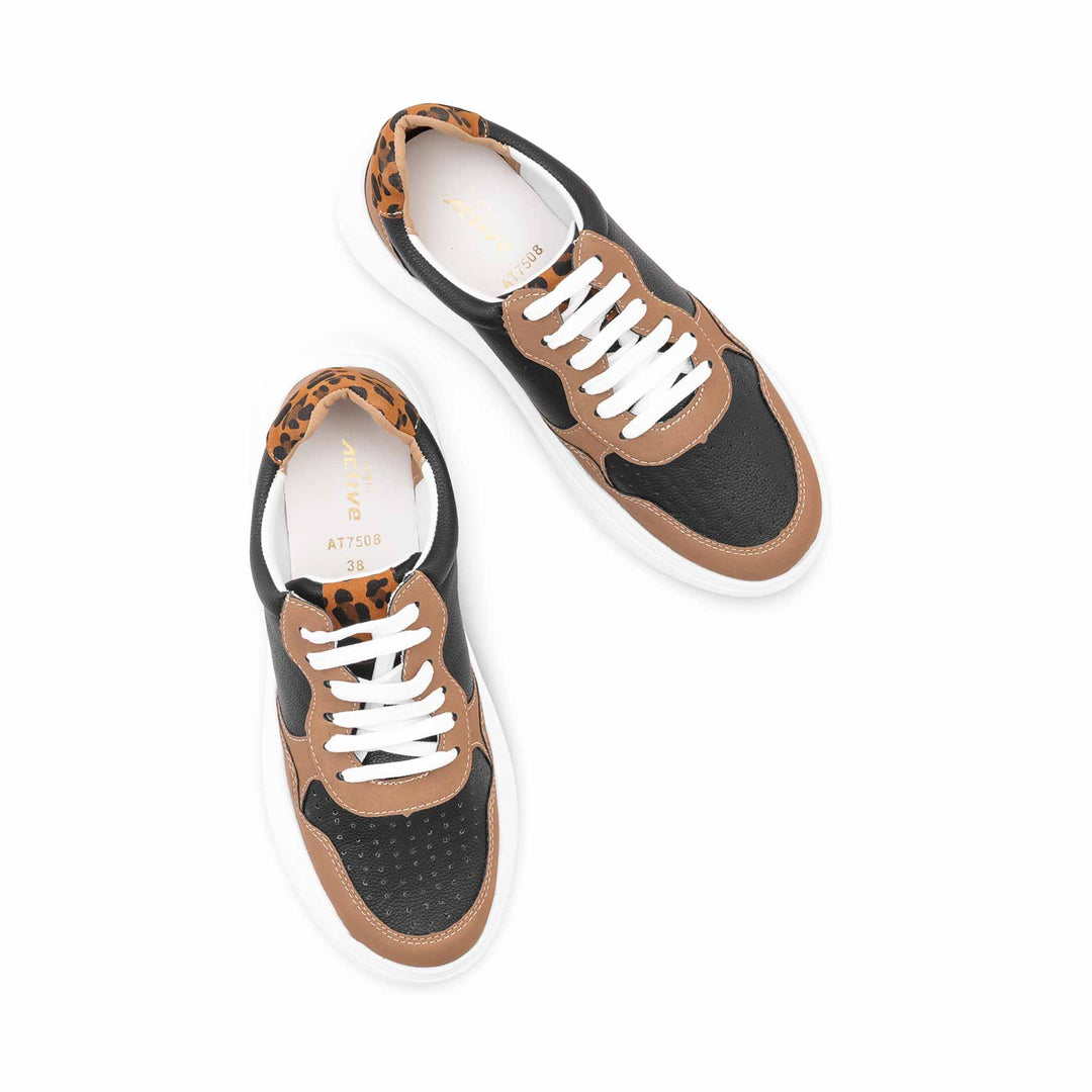Beige Casual Sneaker For Women AT7508