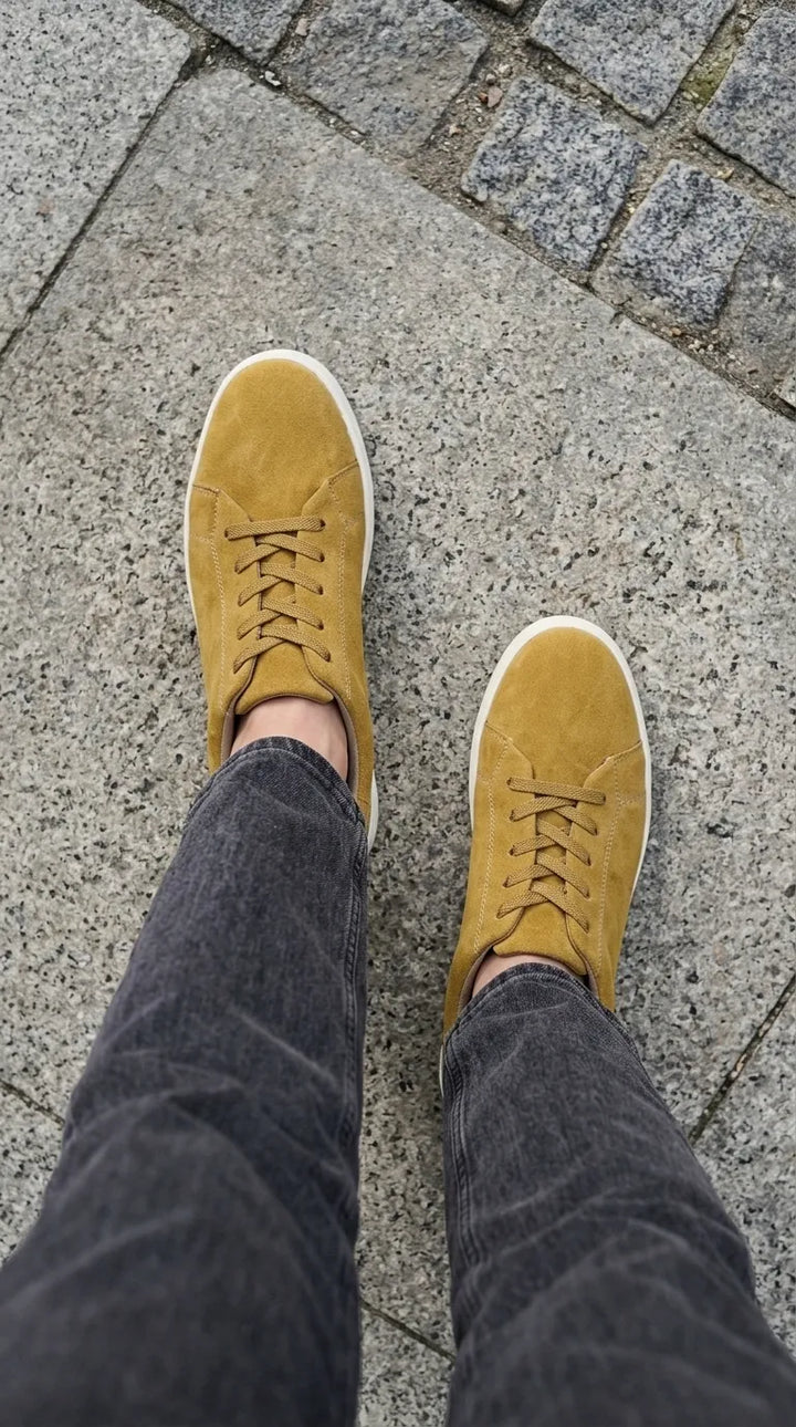 Yellow Sneaker For Ladies AT7540