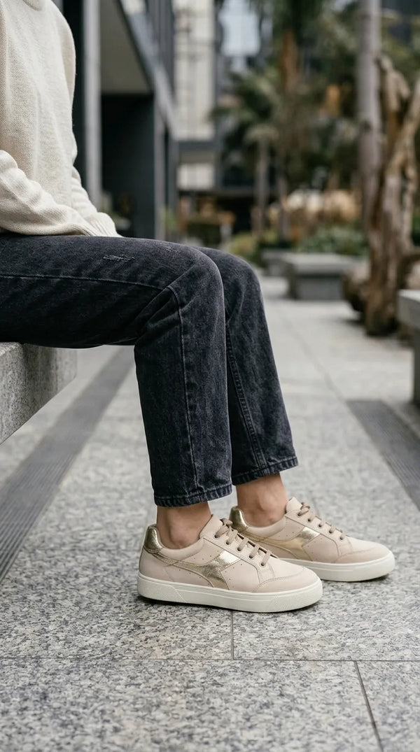 Fawn Sneaker For Ladies AT7547