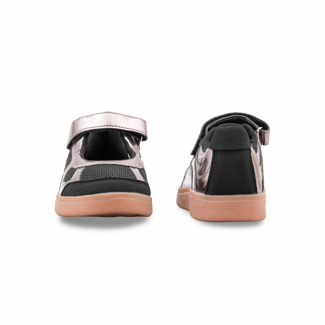 Black Casual Sneaker For Women AT9102