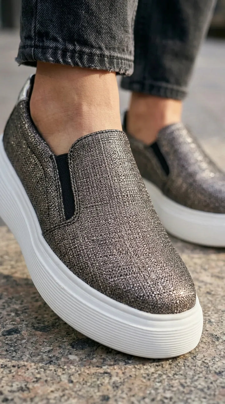 Gun Sneaker For Ladies AT9169
