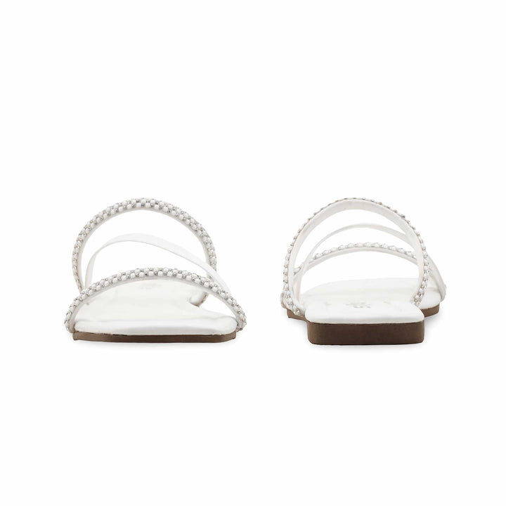 White Casual Chappal CL1890