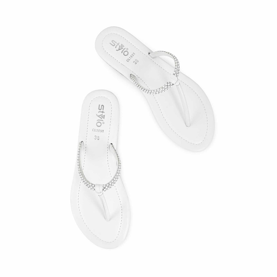 White Casual Chappal CL1891