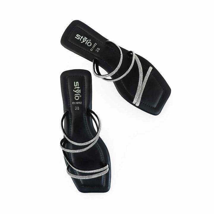 Black Casual Chappal CL1892