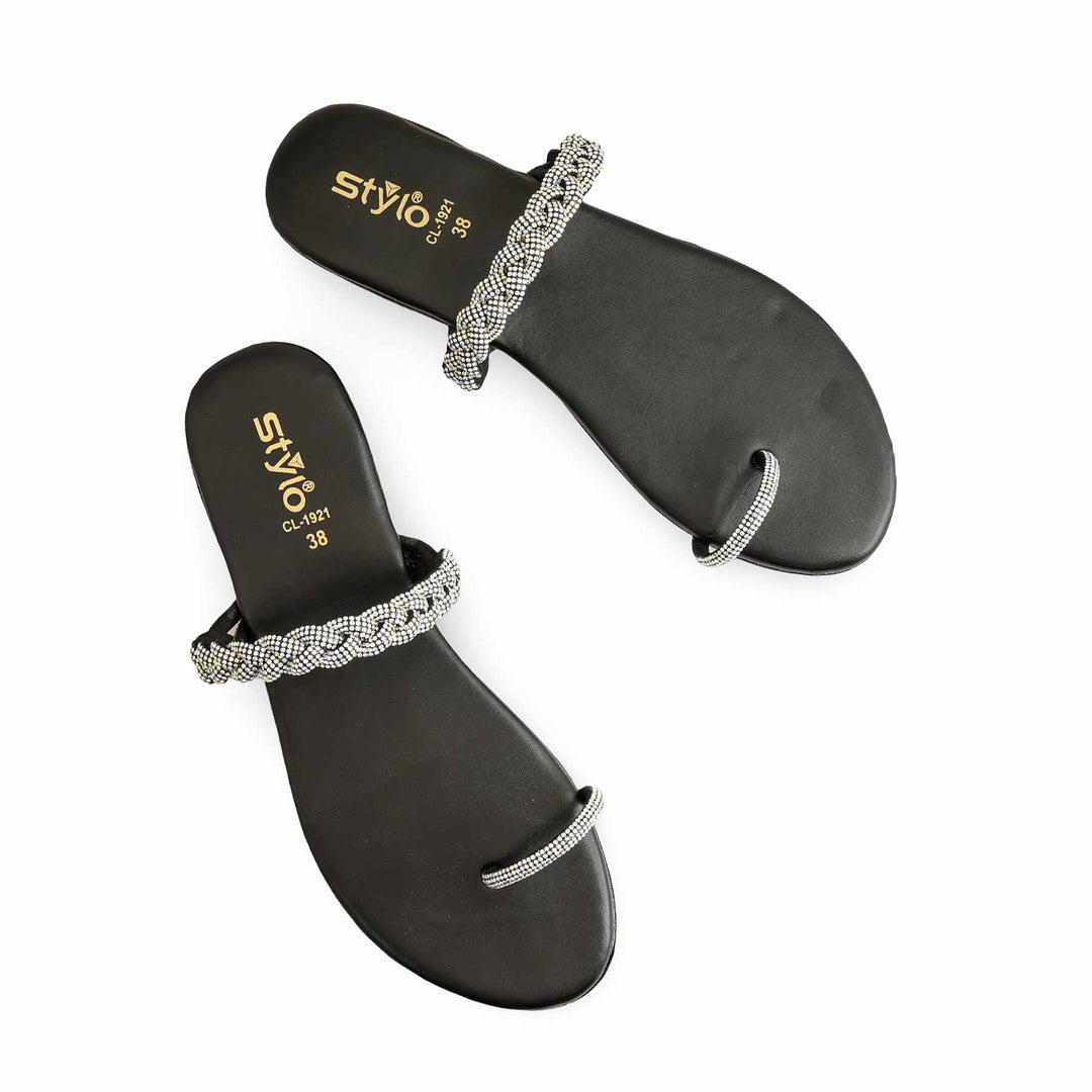 Black Casual Chappal CL1921