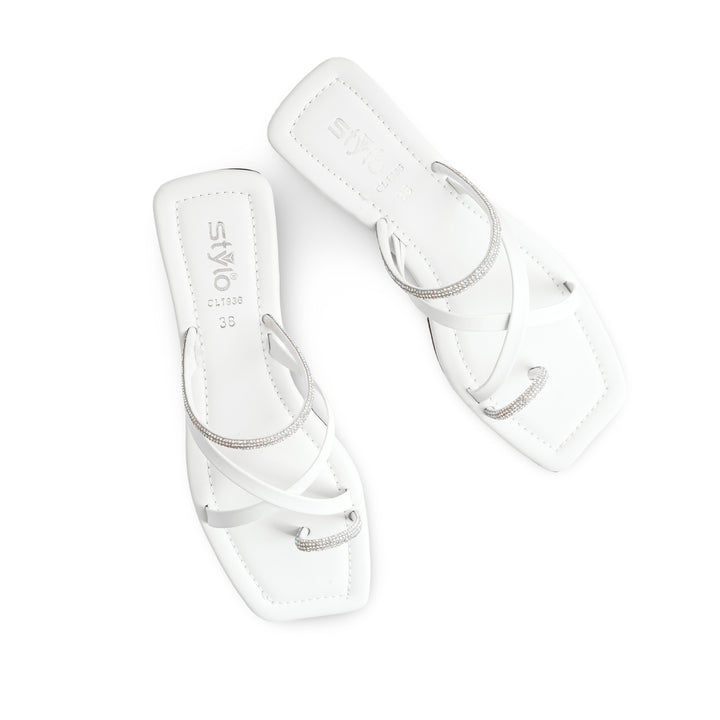 White Casual Chappal CL1936