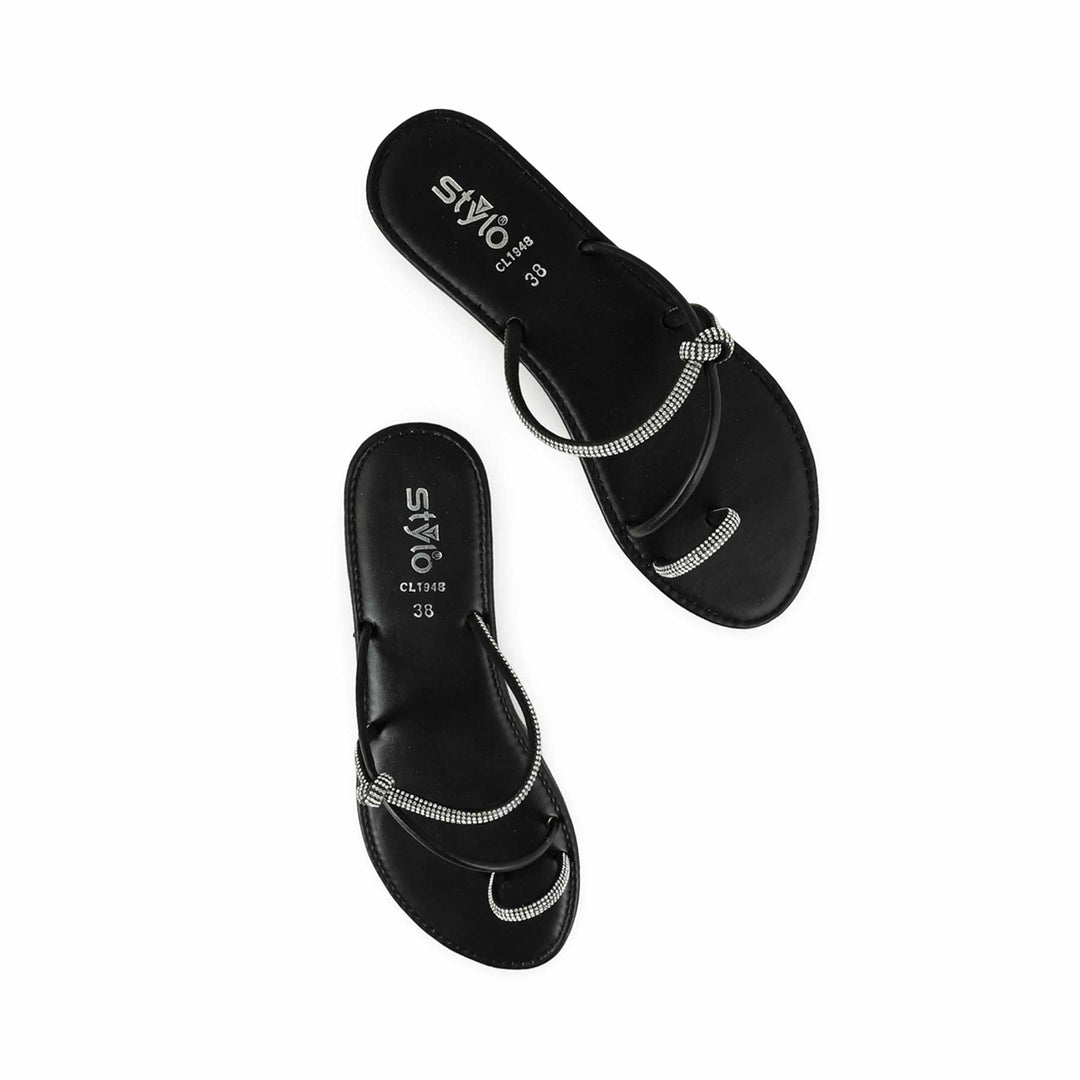 Black Casual Chappal CL1948