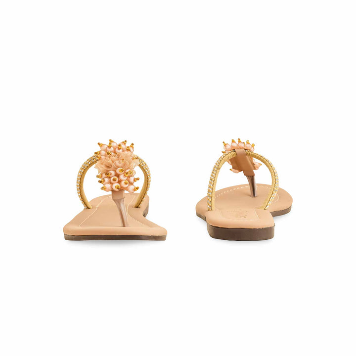 Fawn Casual Chappal CL1950