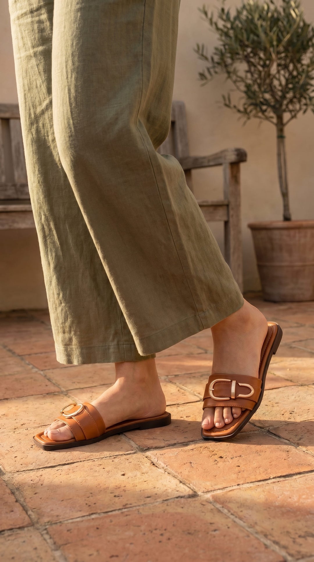Tan Casual Women Slipper CL2333