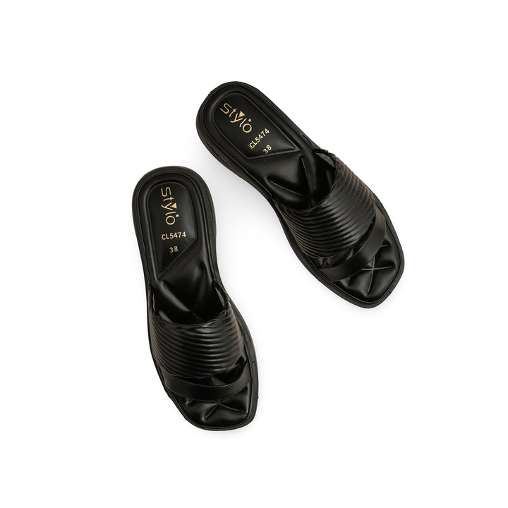 Black Casual Softy For Women CL5474