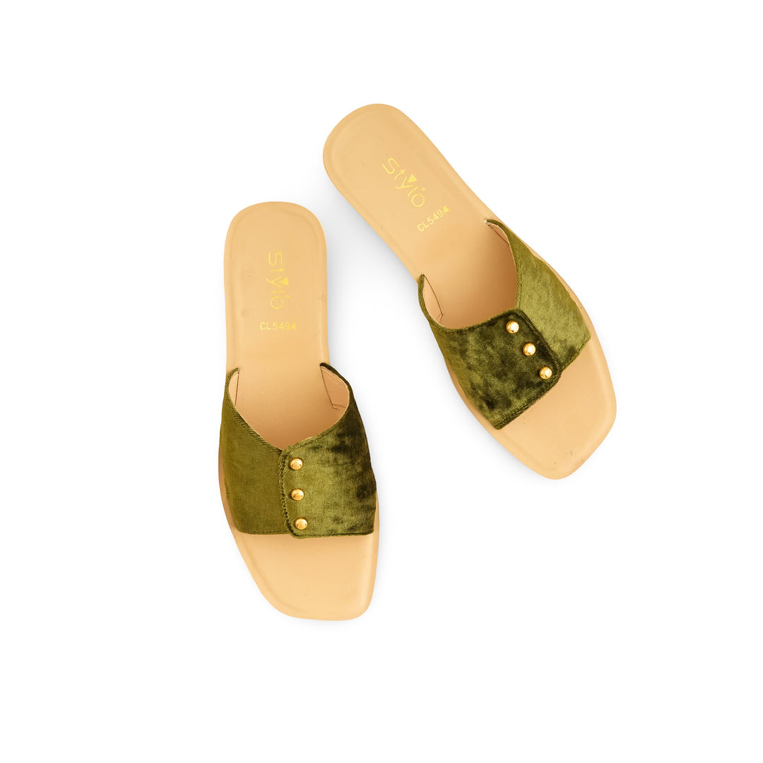 Green Casual Softy For Women CL5494