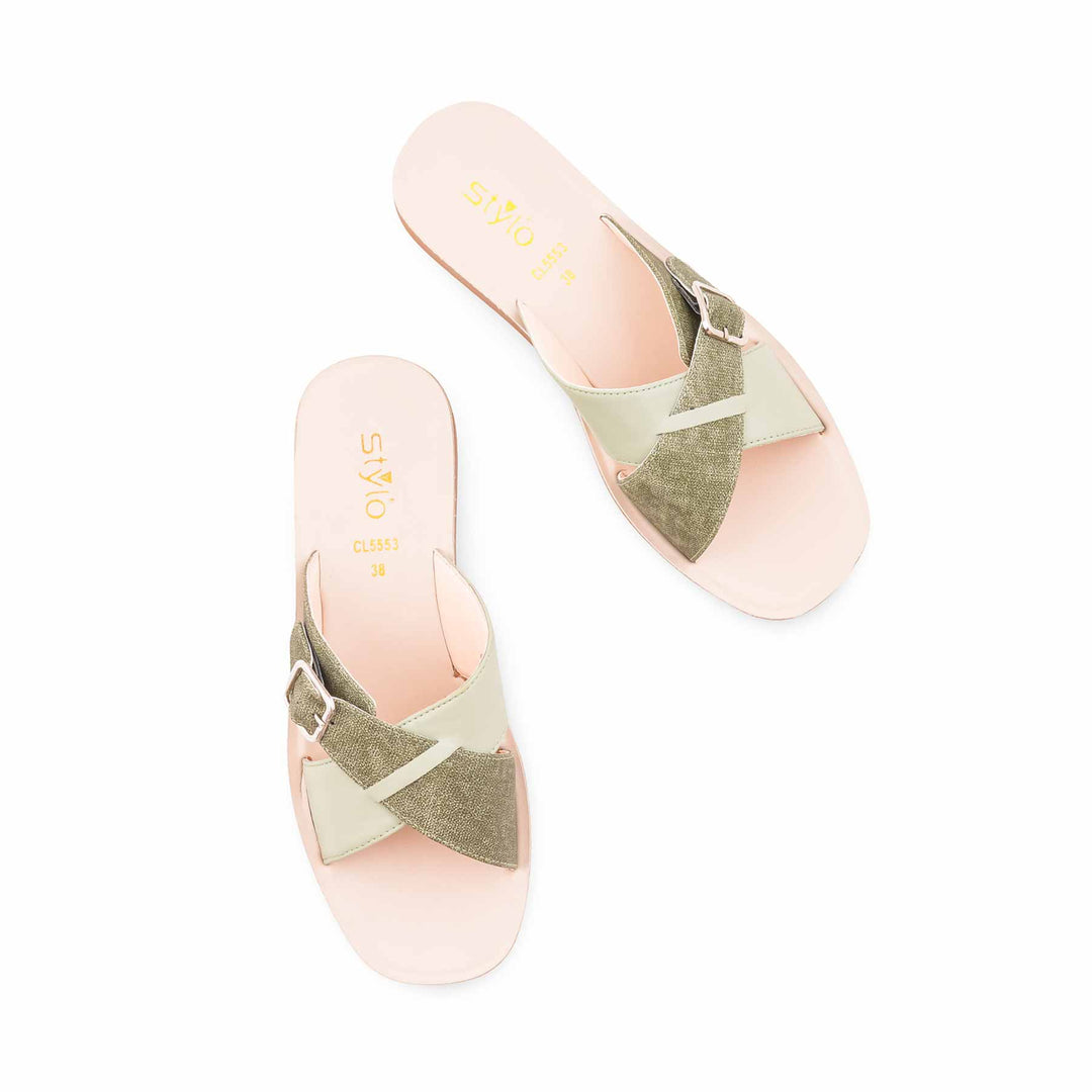 Green Casual Softy For Women CL5553