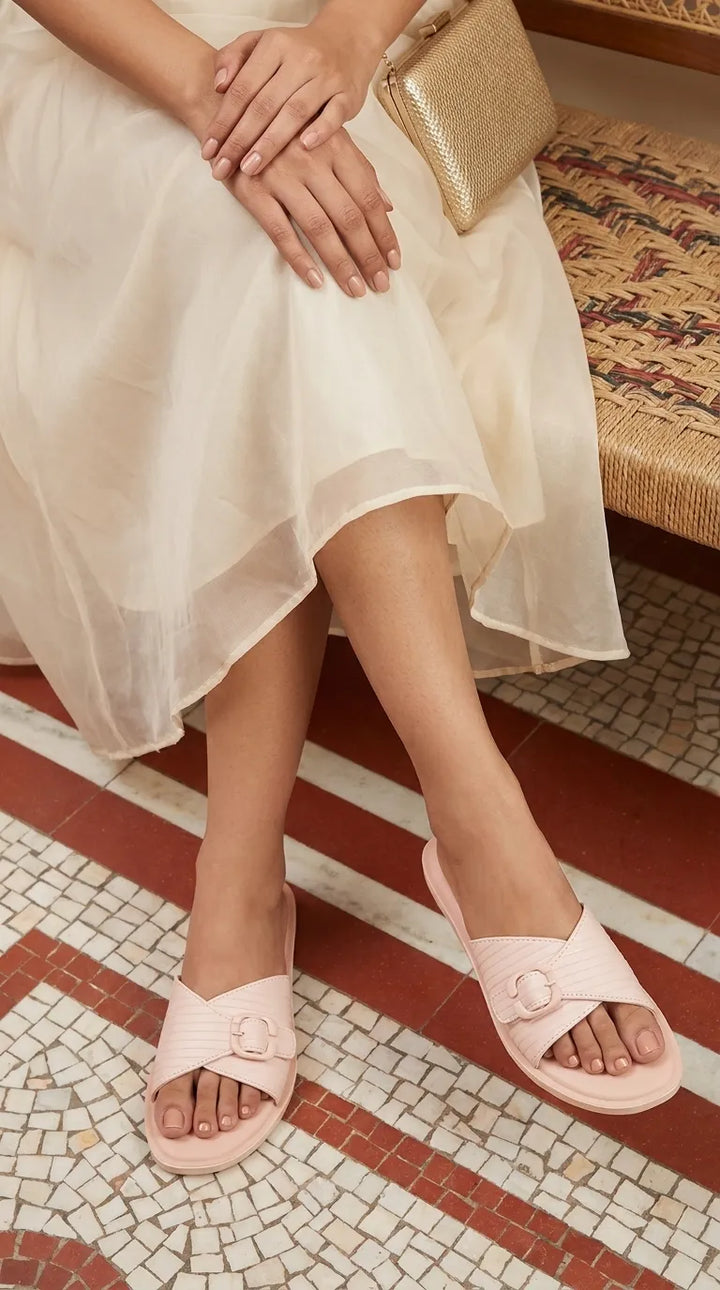 Pink Casual Softy For Ladies CL5641