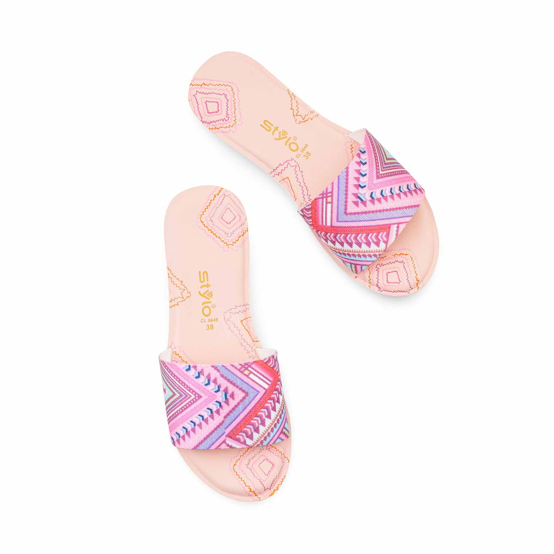 Pink Casual Softy For Women CL5649