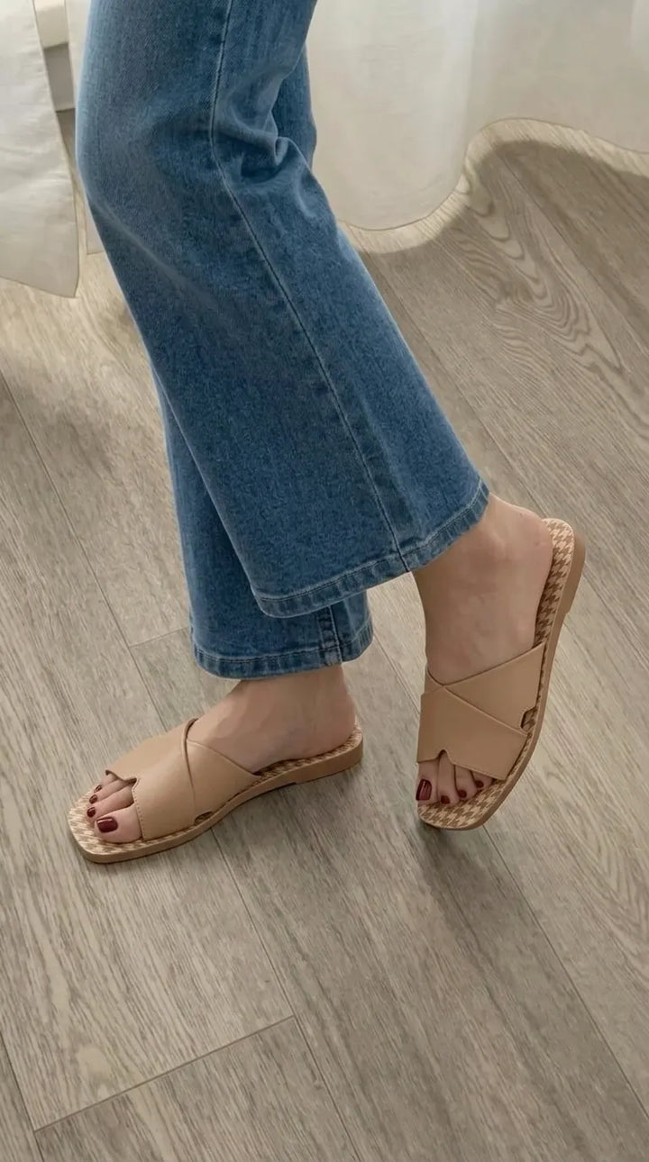Beige Casual Softy For Ladies CL5666