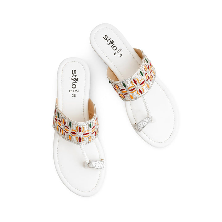 White Ethnic Chappal EC0234