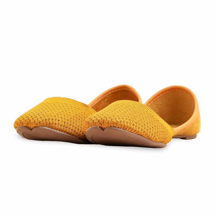 Mustard Casual Khusa EC8573
