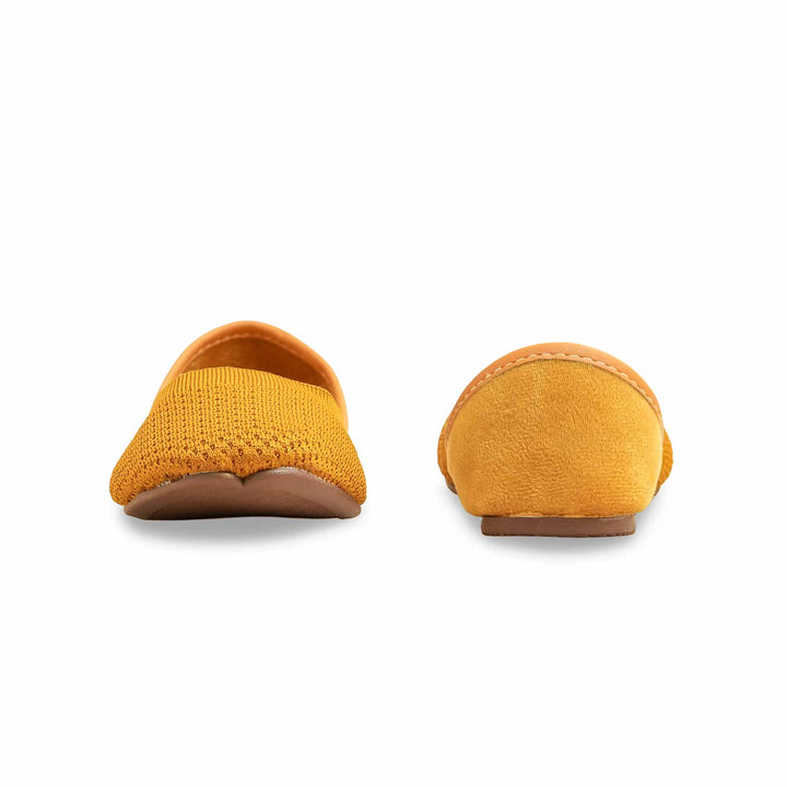 Mustard Casual Khusa EC8573