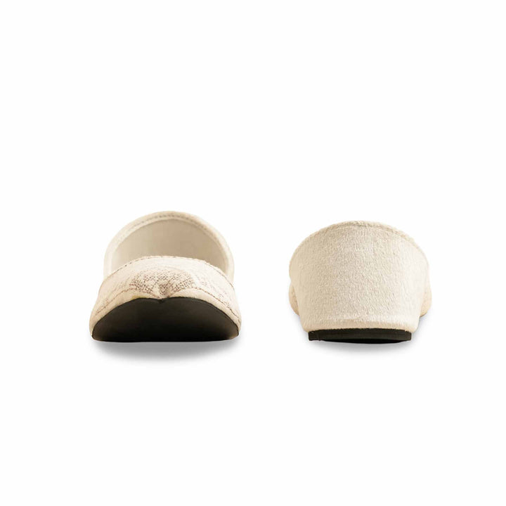 White Casual Khusa EC8576