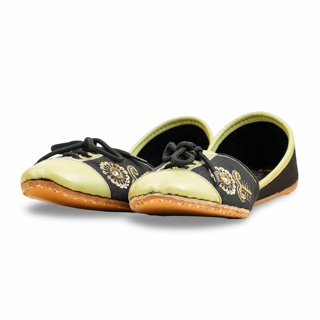 PISTAGREEN Ethnic Khusa For Ladies EC8594