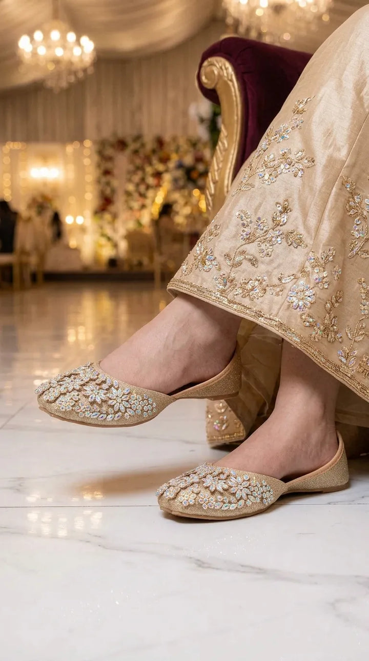 Golden Fancy Khussa EC8600