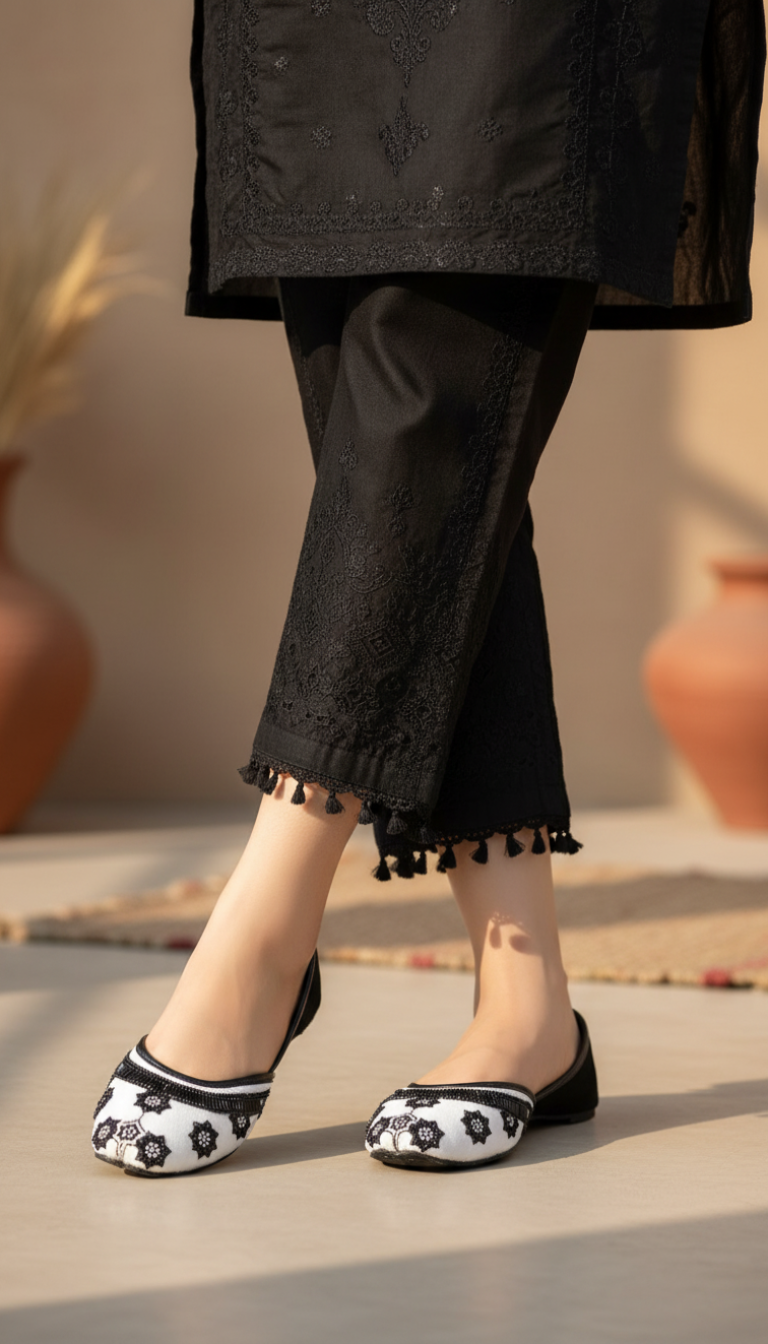 Black Ethnic Khussa EC8606