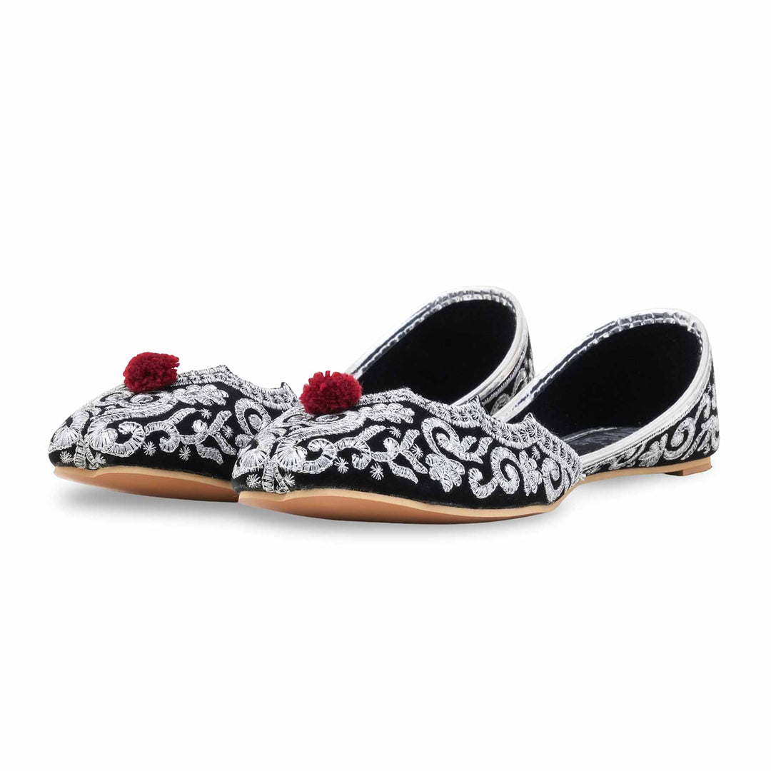 Silver Ethnic Khusa For Ladies EC8622