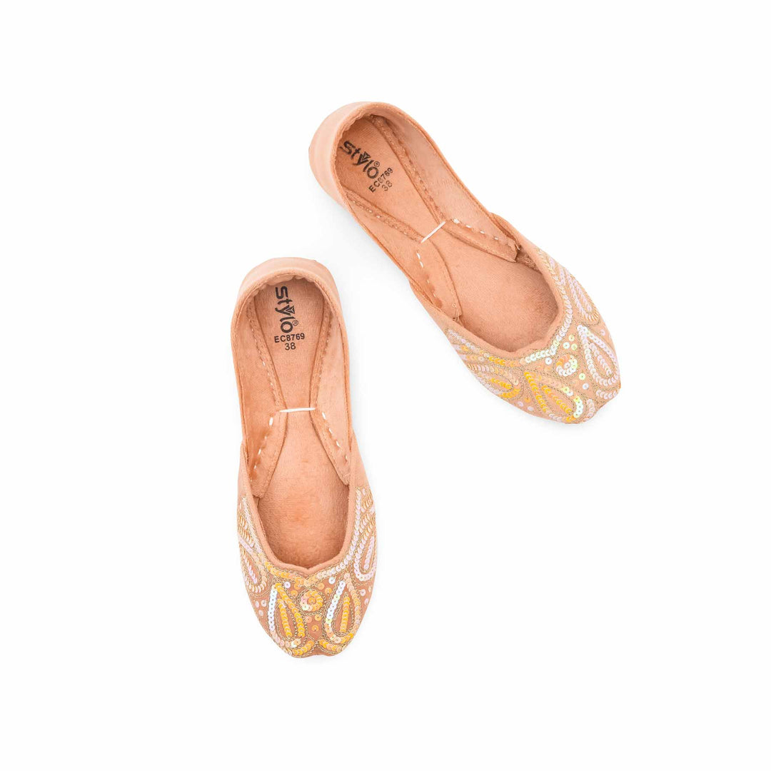 Fawn Ethnic Khussa For Ladies EC8769