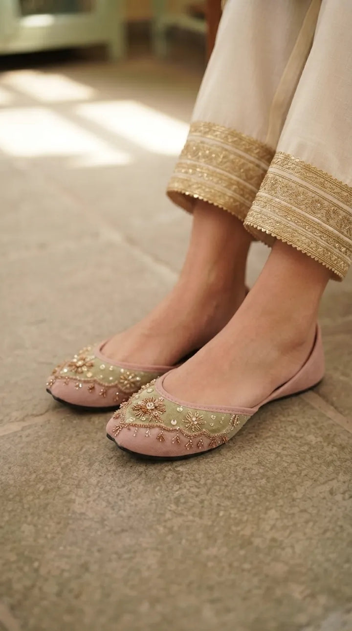 Green Ethnic Khussa For Ladies EC8788