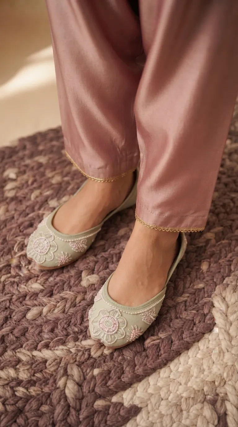 PISTAGREEN Ethnic Khussa For Women EC8818