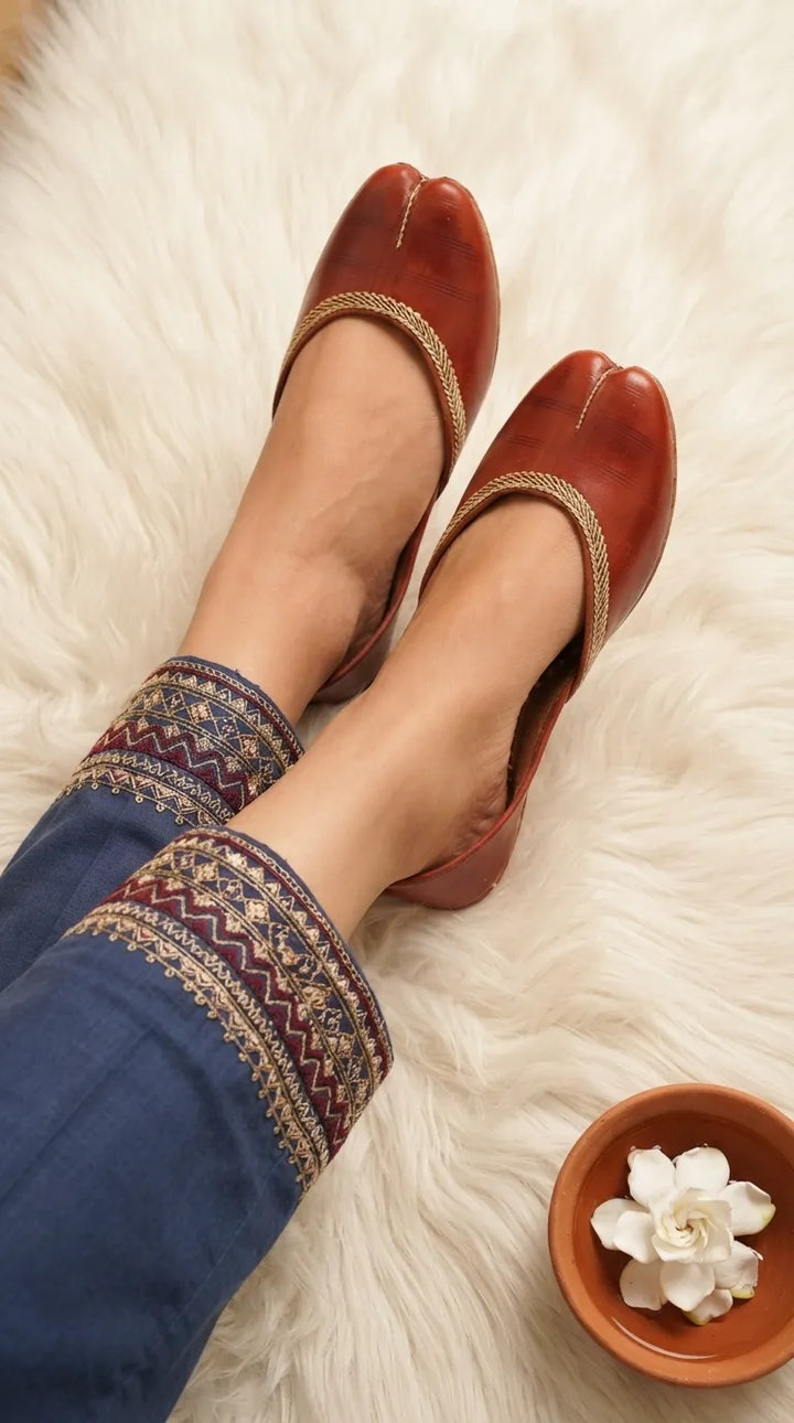 Maroon Leather Khussa For Women EC8892