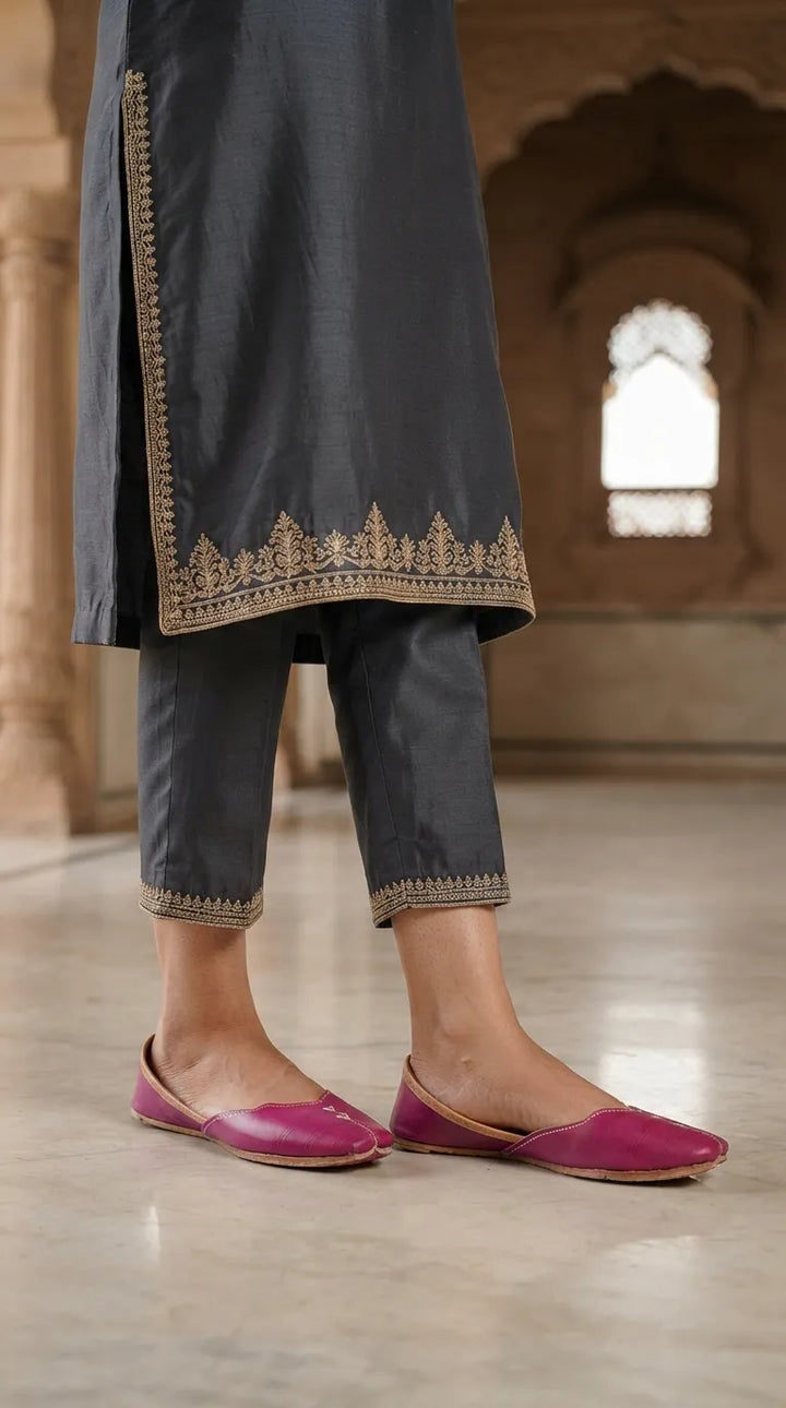 Skpink Leather Khussa For Ladies EC8925