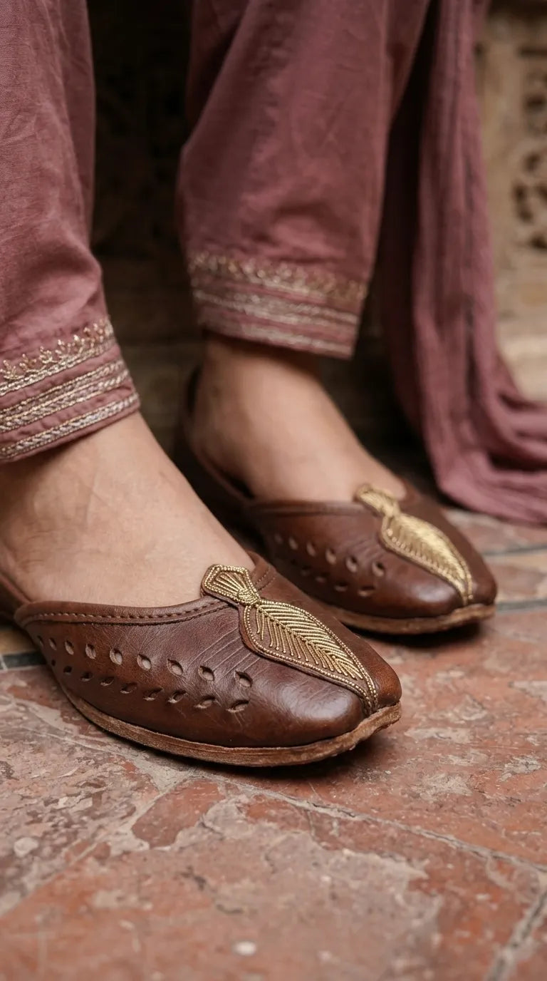 Brown Leather Khussa For Ladies EC8931