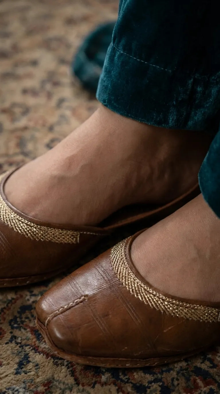 Brown Leather Khussa For Ladies EC8934