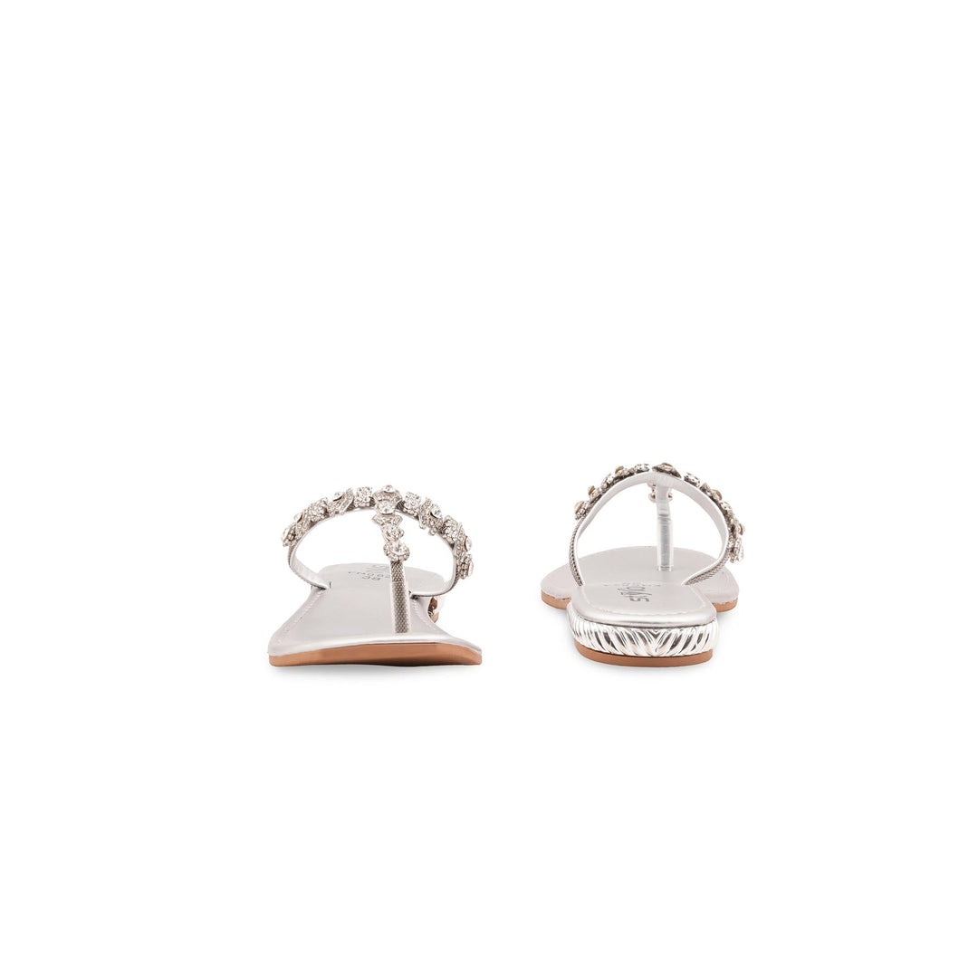 Silver Fancy Chappal For Women FN0824