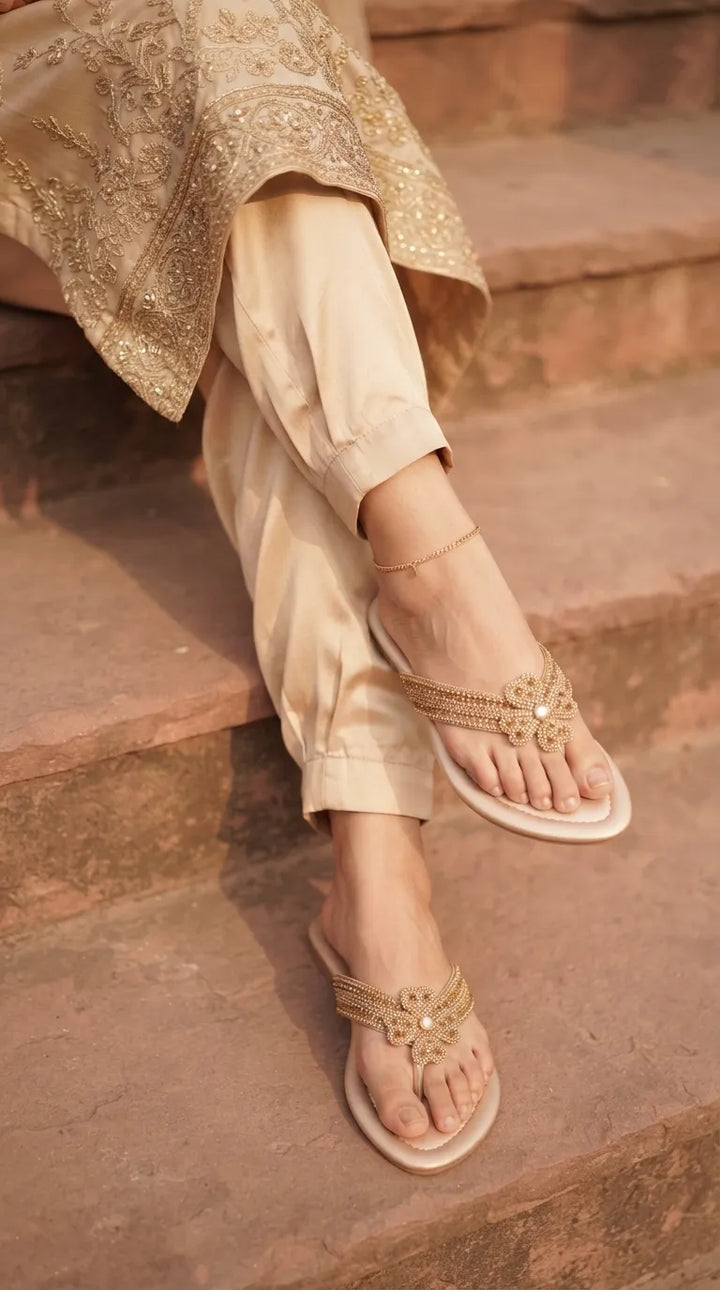 Golden Fancy Chappal For Ladies FN0833