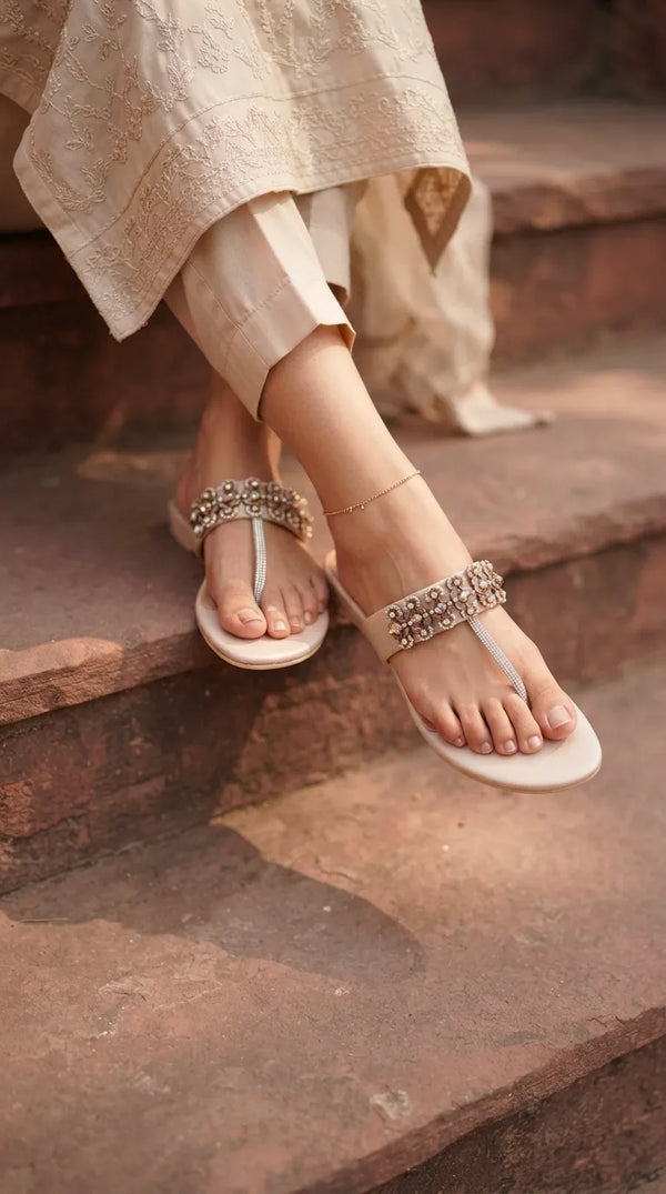 Beige Fancy Chappal For Ladies FN0845