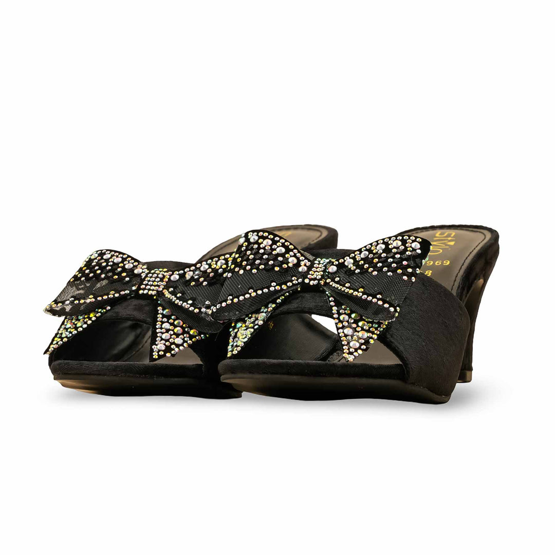 Black Fancy Slipper For Ladies FN7969
