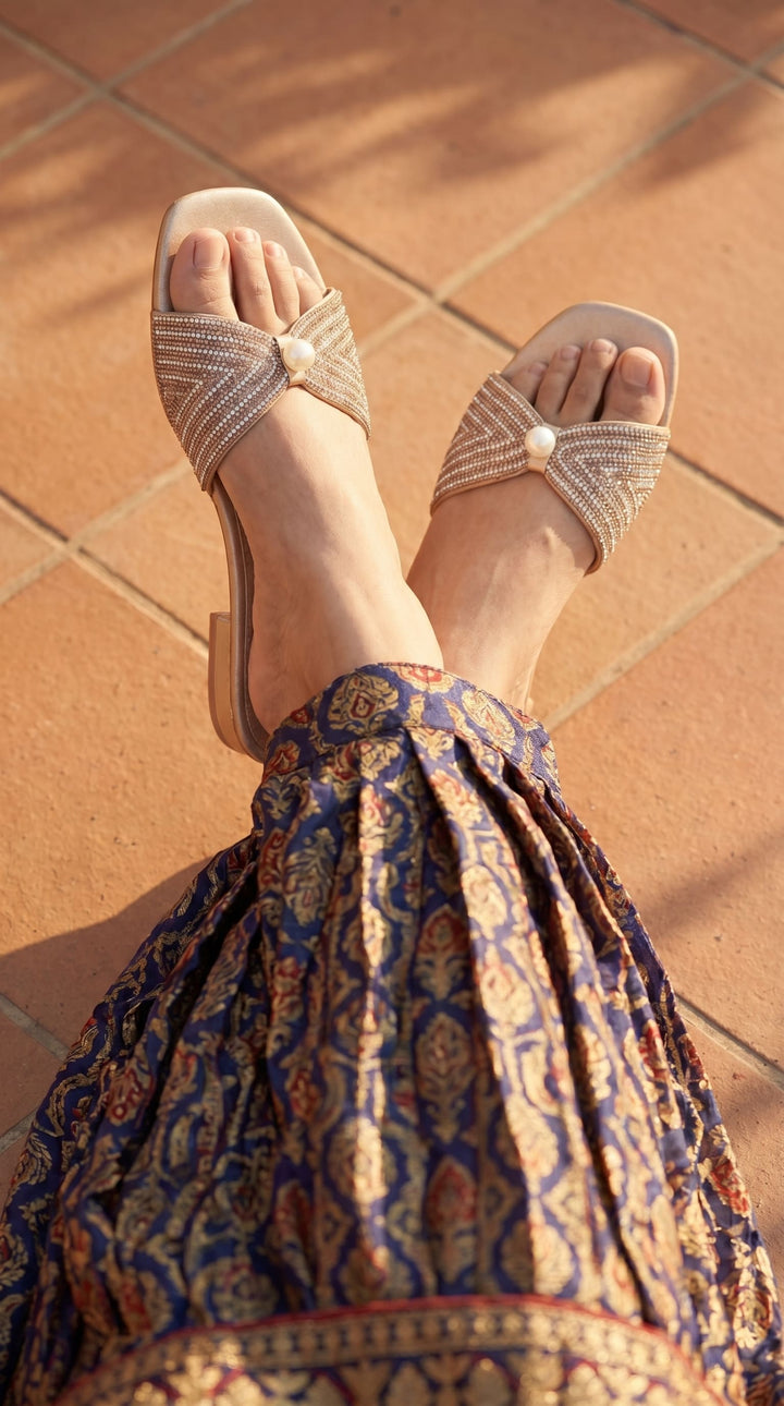 Golden Fancy Women Slipper FN8098