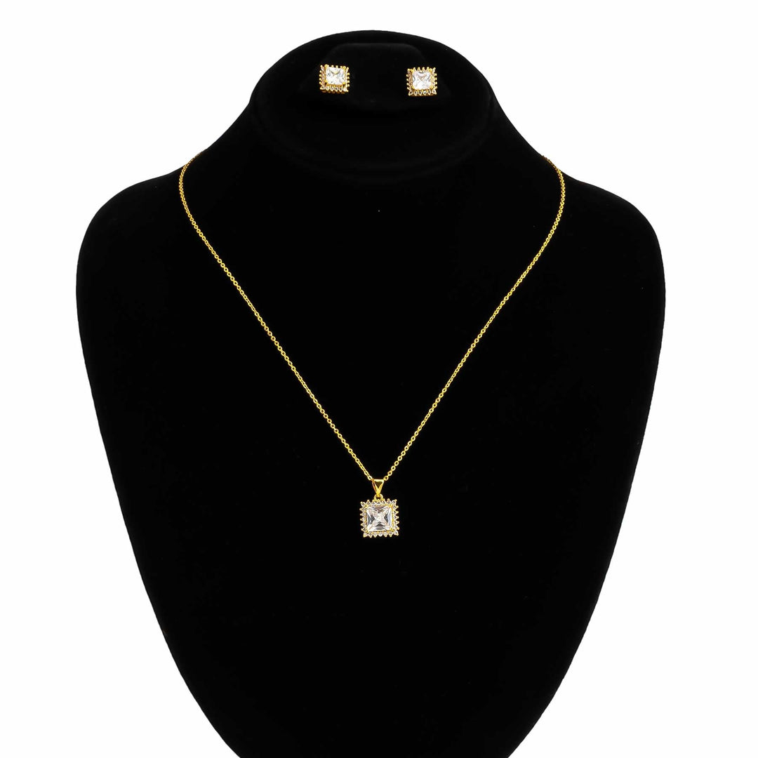 GOLDEN PENDENT SET J42968