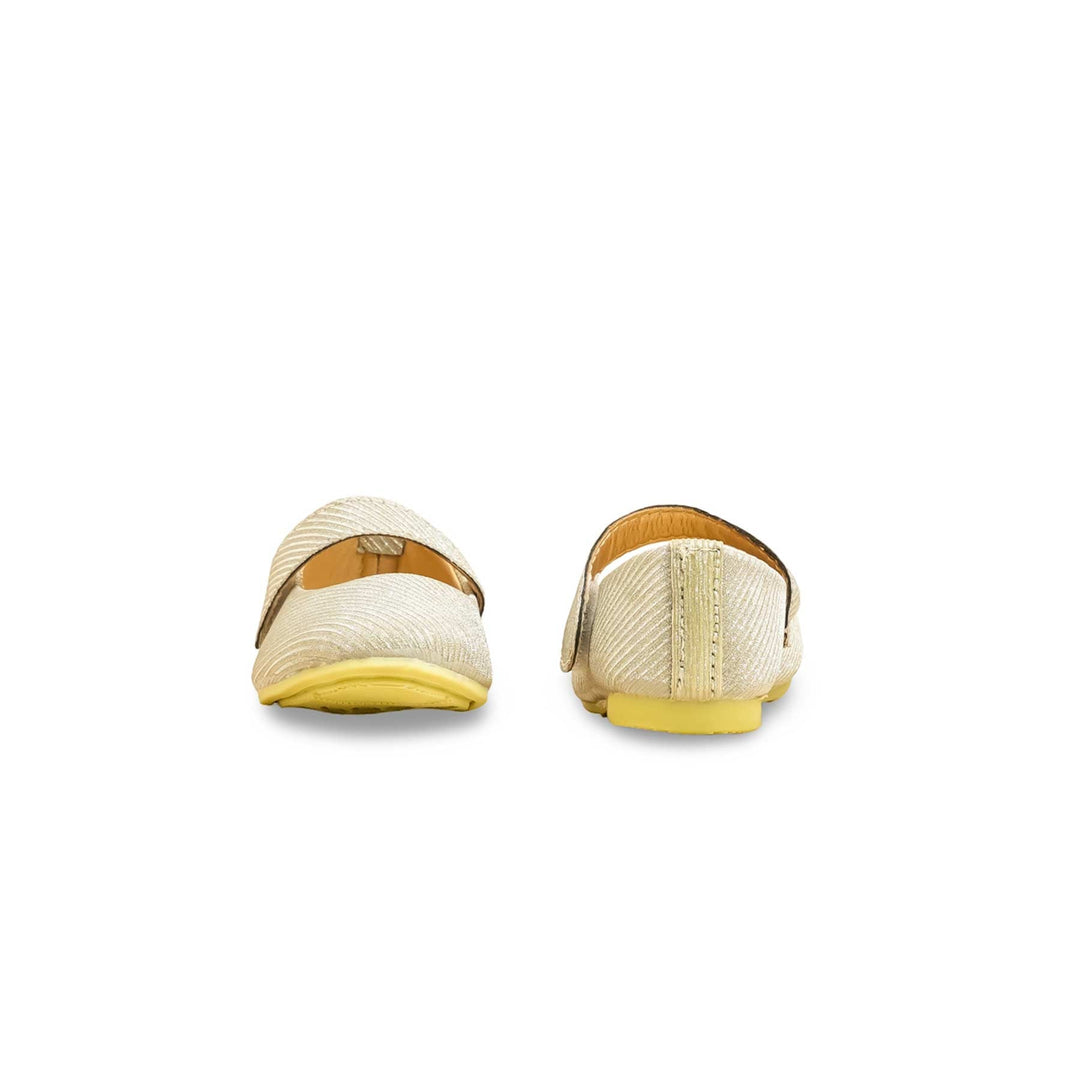 Girls Golden Fancy Pumps KD2472
