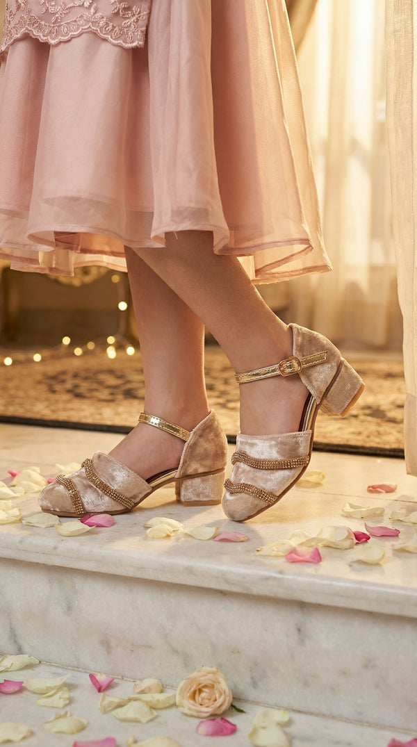 Girls Golden Fancy Pumps KD2482