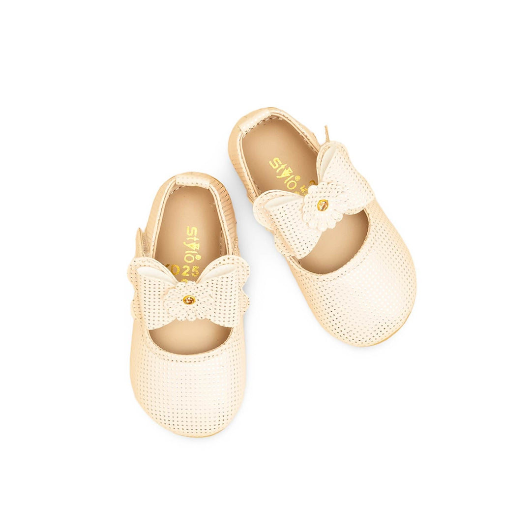 Girls Golden Fancy Pumps KD2531