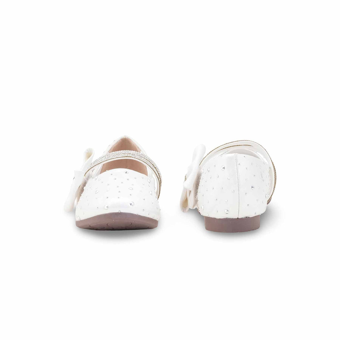 Girls White Fancy Pumps KD2622