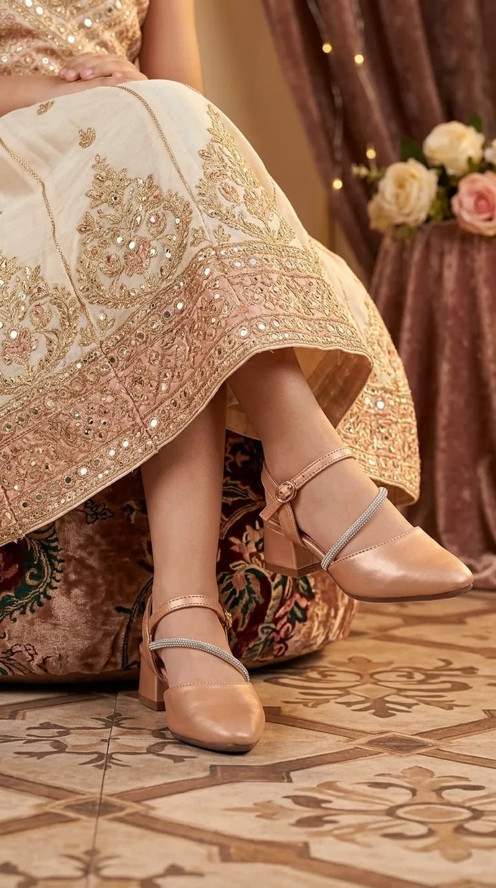 Girls Golden Fancy Pumps KD2624